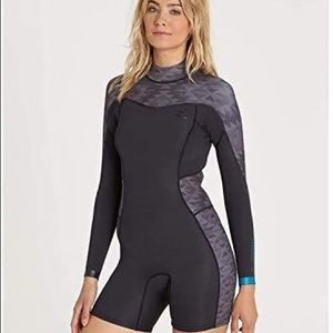 NWT Billabong Women's Synergy 2/2 Long Sleeve Spring Suit, springsuit, wetsuit
